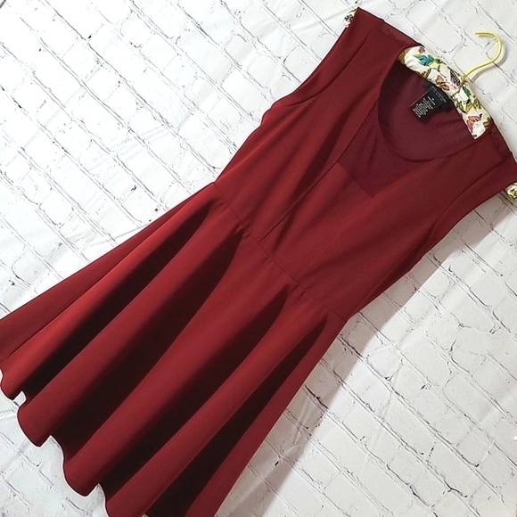 MM Couture Miss Me Merlot Wine Cranberry Sleeveless Sheer Back Midi Dress Size M - Picture 3 of 13